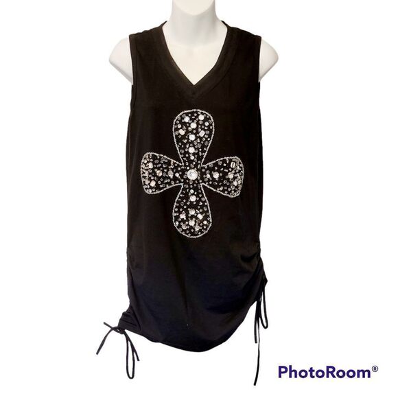 2/$20 Vintage black silver stones tank tops - Picture 1 of 4